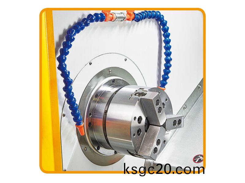 刀墖數控車牀(chuang)（可加工400長）